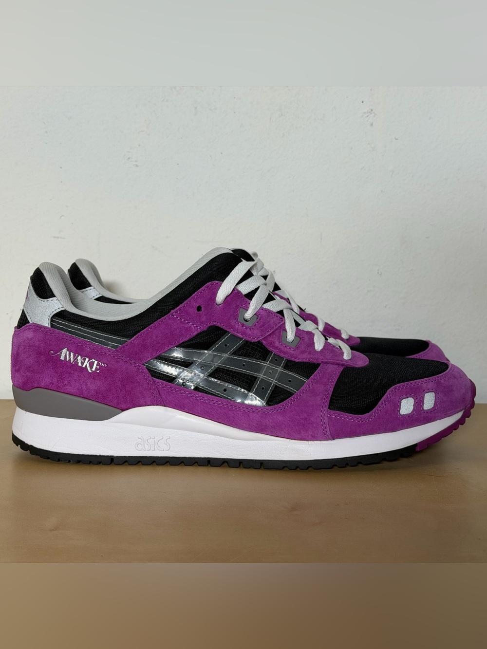 Awake NY x ASICS Gel-Lyte III OG Black Pink Sneakers 1201A568-001 Men’s Size 12